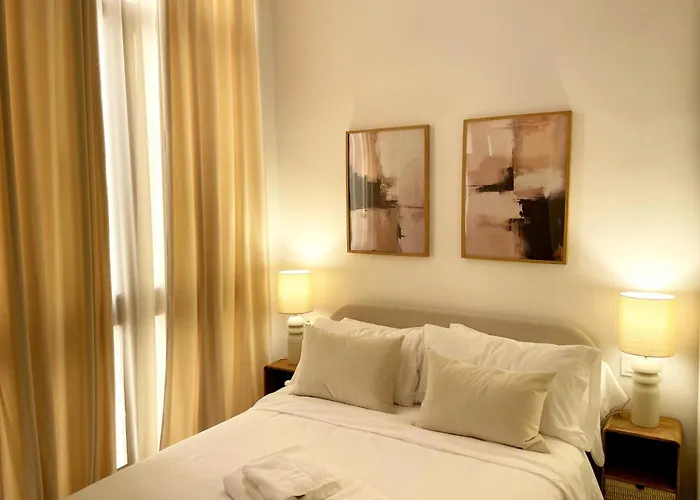 Piso Familiar Con Tres Habitaciones En La Goleta